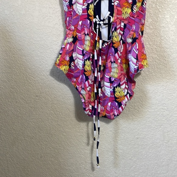 TOMMY BAHAMA REVERSIBLE WOMEN’S SWIMSUIT - Picture 5 of 6